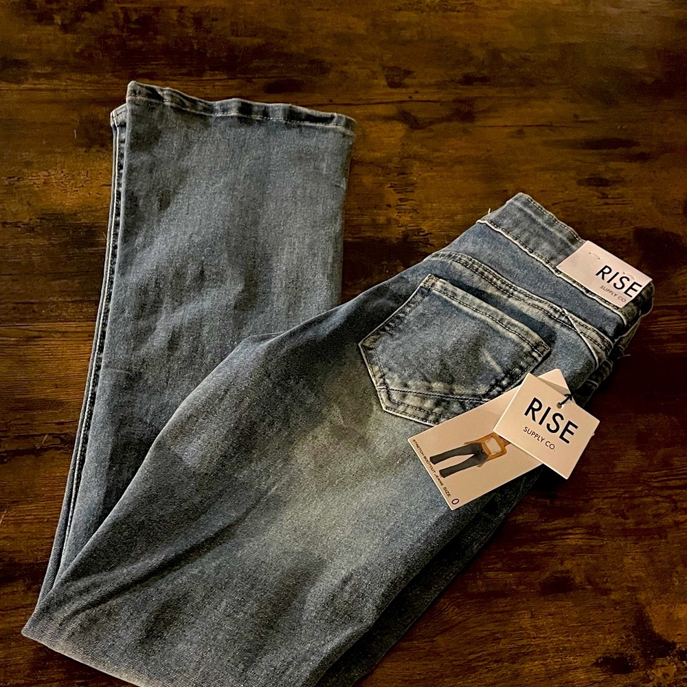 NWT - RISE Supply Co. Light Wash Jeans size 0